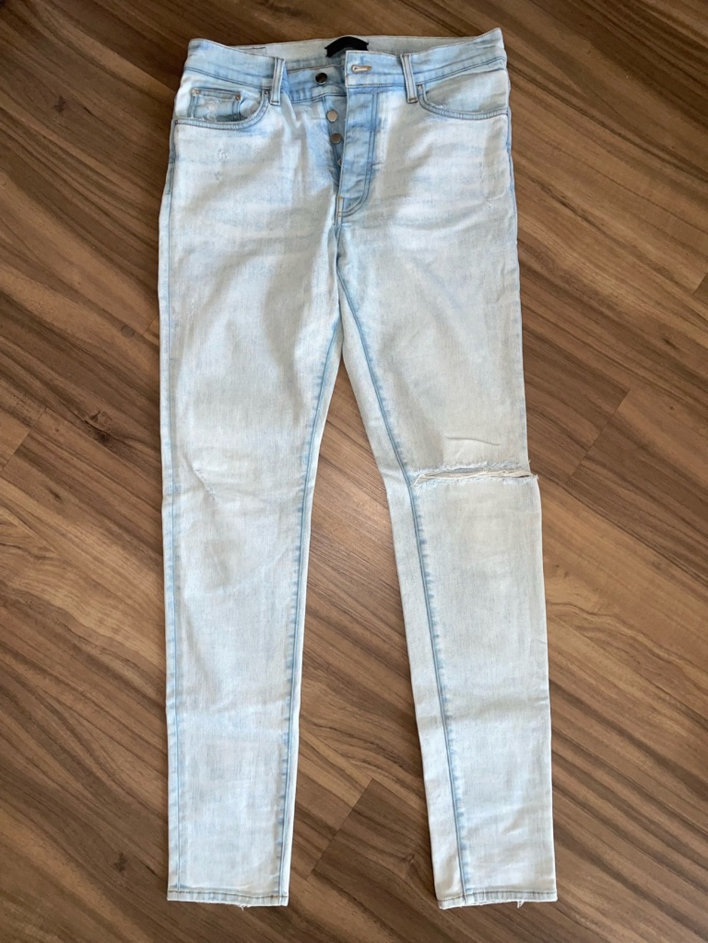 Amiri Light Wash Skinny Jeans - Light Blue size 34